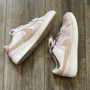Women's Nike Pink Sneakers